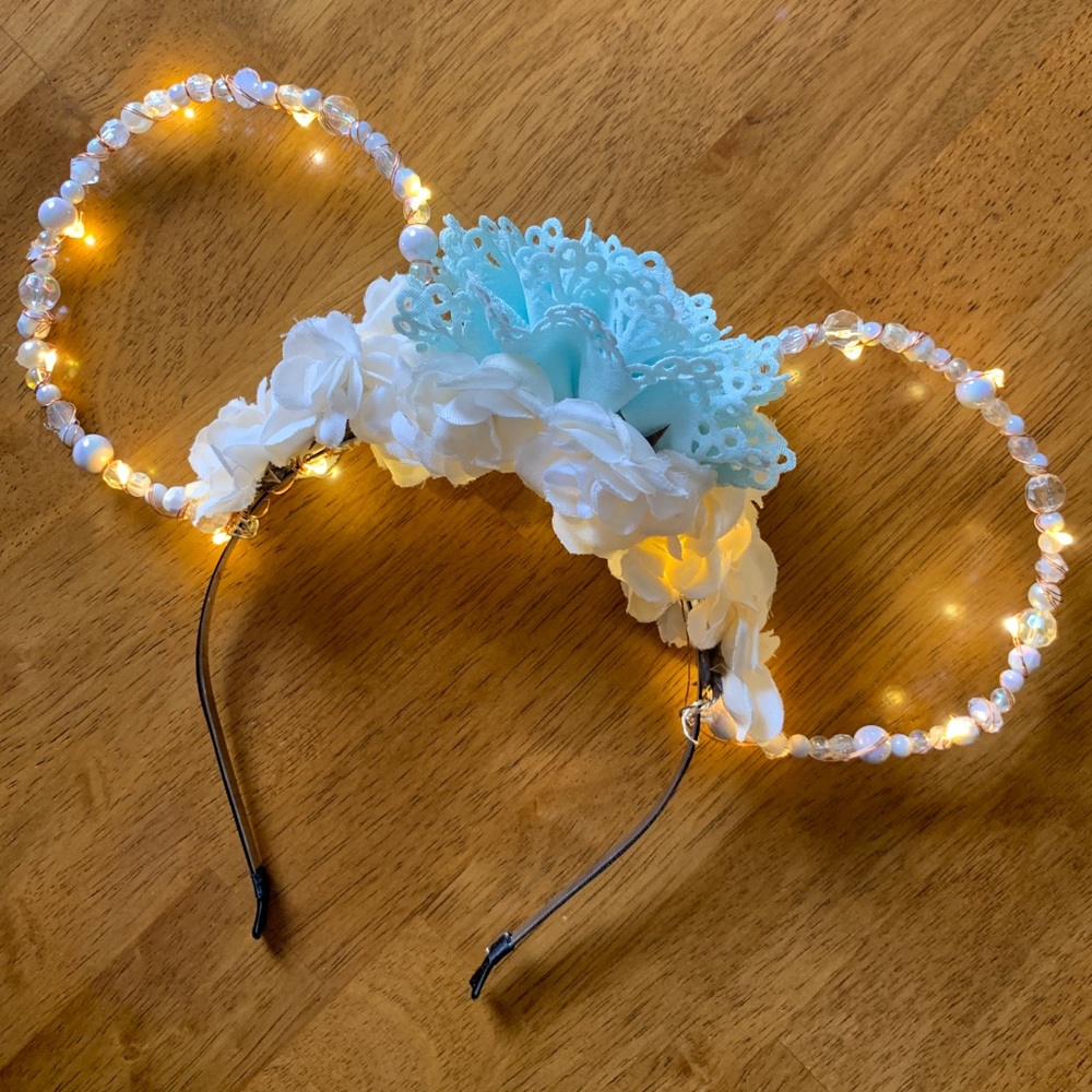Light up Mouse Ears perfect for that Disney trip